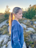 Last inn bildet i Galleri-visningsprogrammet, Walk by faith- dame genser
