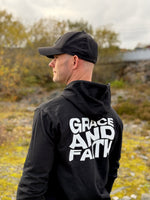 Last inn bildet i Galleri-visningsprogrammet, GRACE AND FAITH
